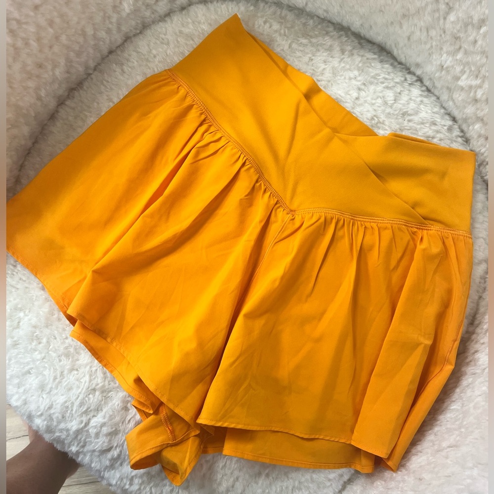 Arie shorts